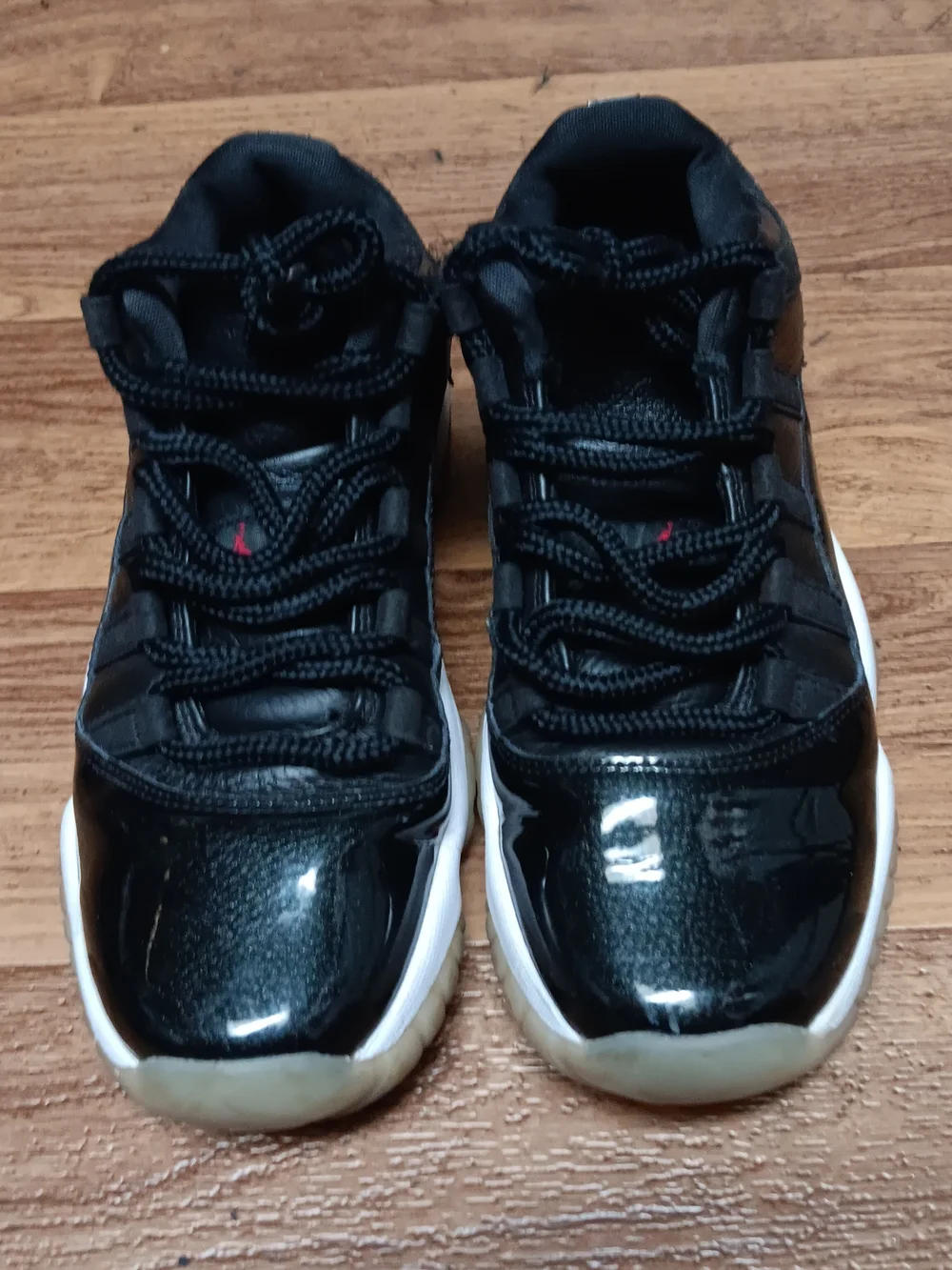 NIKE AIR JORDAN  11 XI Retro Low  72-10 Black Gym Red  528896 001 Sneakers SZ 6Y